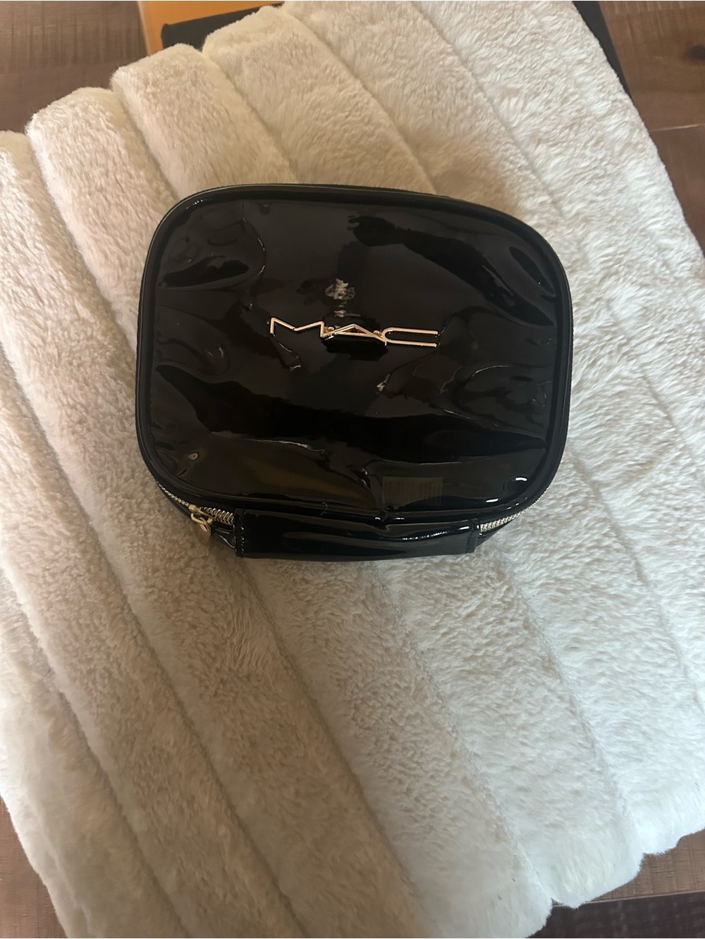 MAC Cosmetics Black Patent Vinyl Makeup Case